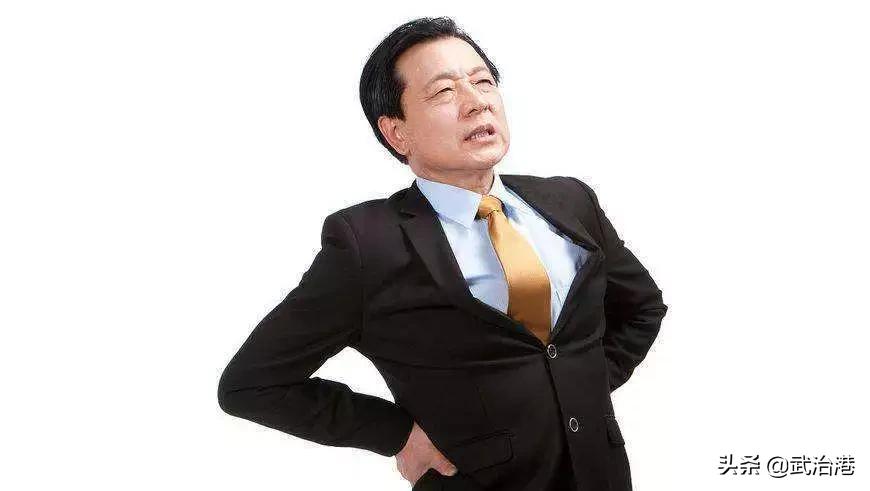 腰椎间盘疼痛最快缓解,老人缓解腰椎疼痛的动作