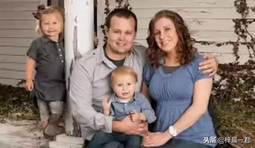 美国夫妇一胎生20个,美国一对夫妻生19个孩子