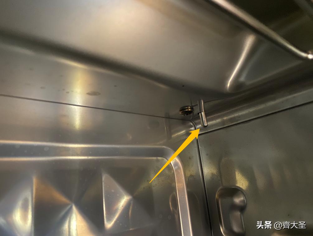 什么样的嵌入式蒸烤箱好用,蒸烤箱半嵌入式和全嵌入式区别