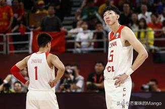 直男杀手锏？这件“土”T恤，竟然成了女生撩倒男神的秘密*器武**