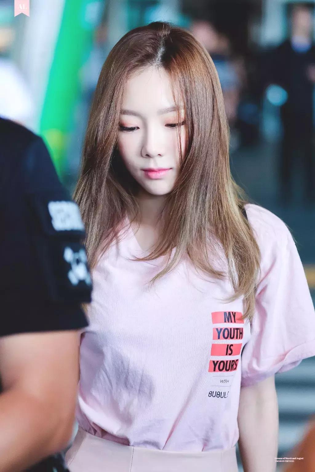 5款显脸小超好看的发型分享,大脸长发适合烫什么样的发型