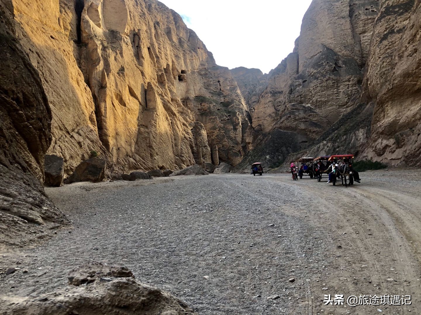 景泰黄河石林22道弯全景,景泰黄河石林全景图