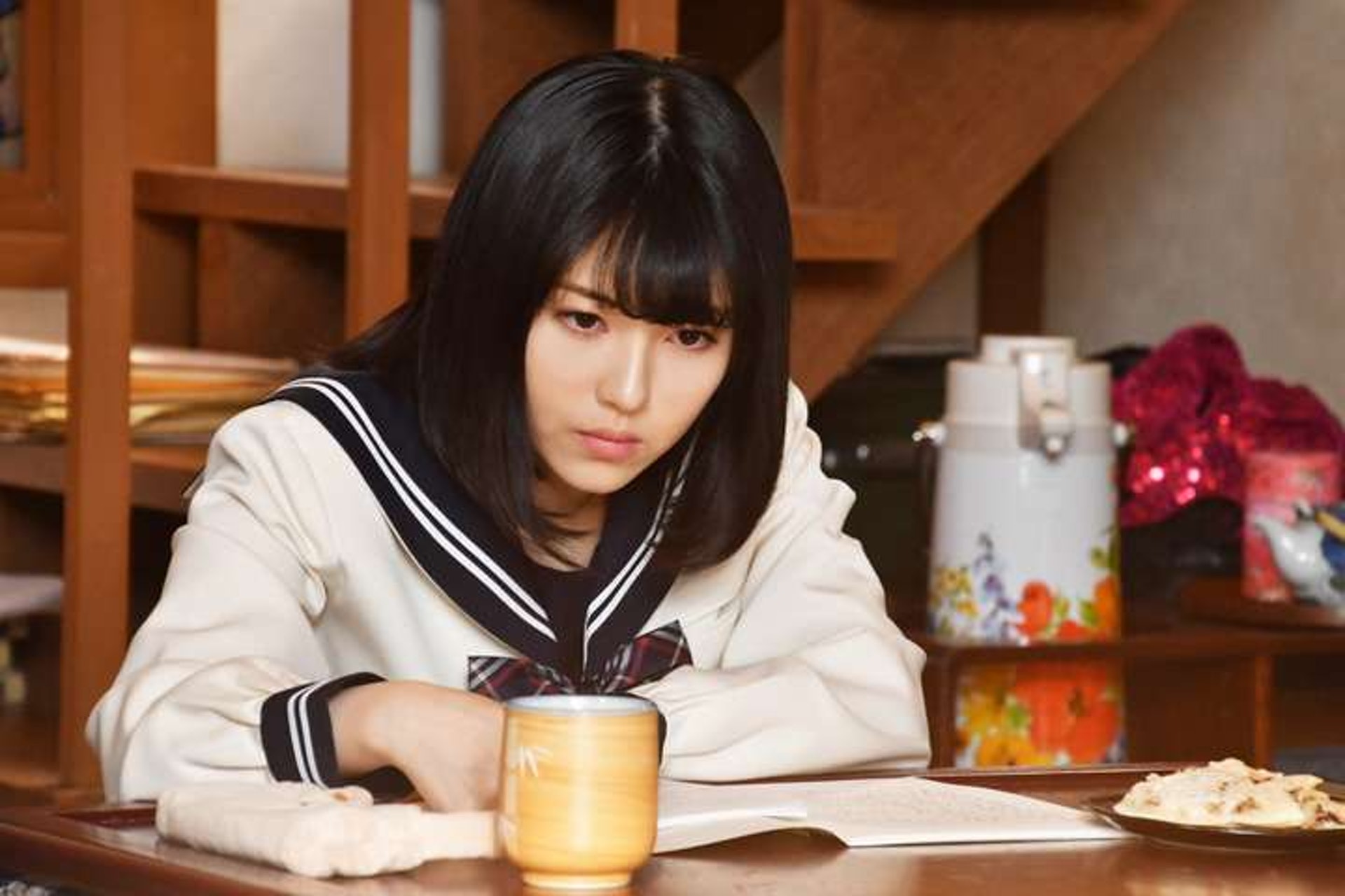 穿校服好看的日本女星 (日本最适合穿校服的女星走路霸气)