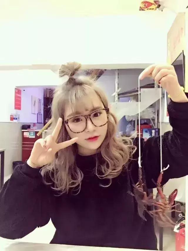 因为态度恩正，这家小店吸引了南京一大波时尚小姐姐！