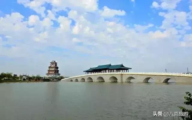 山东夏天值得去的旅游景点,夏天适合去的湖泊