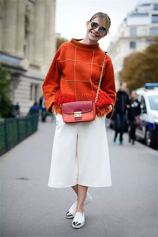 今年秋冬流行的南瓜色,2020年南瓜色是流行色吗