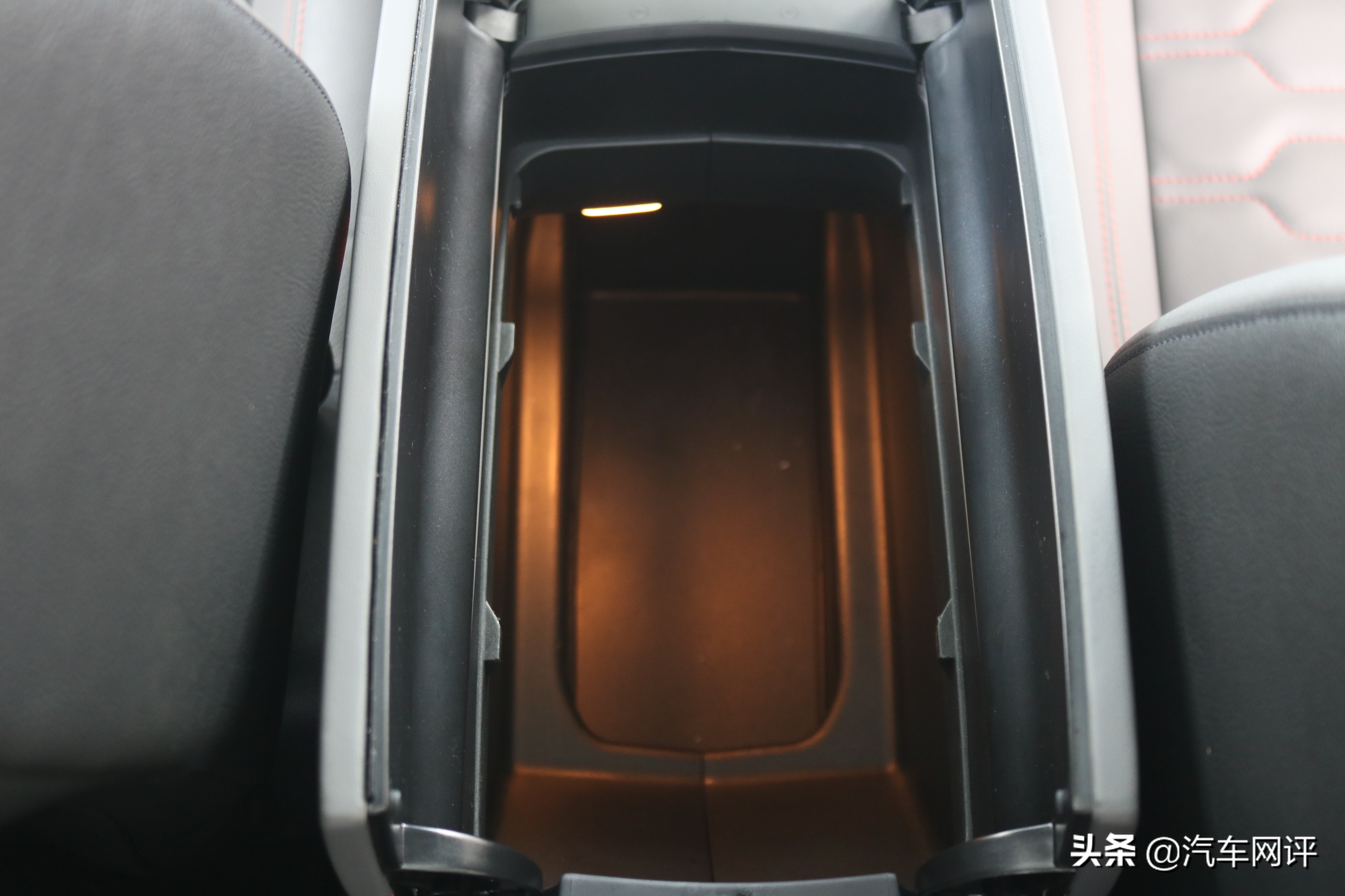 法系车suv雪铁龙天逸c5二手,法系标致4008和雪铁龙天逸c5谁更好