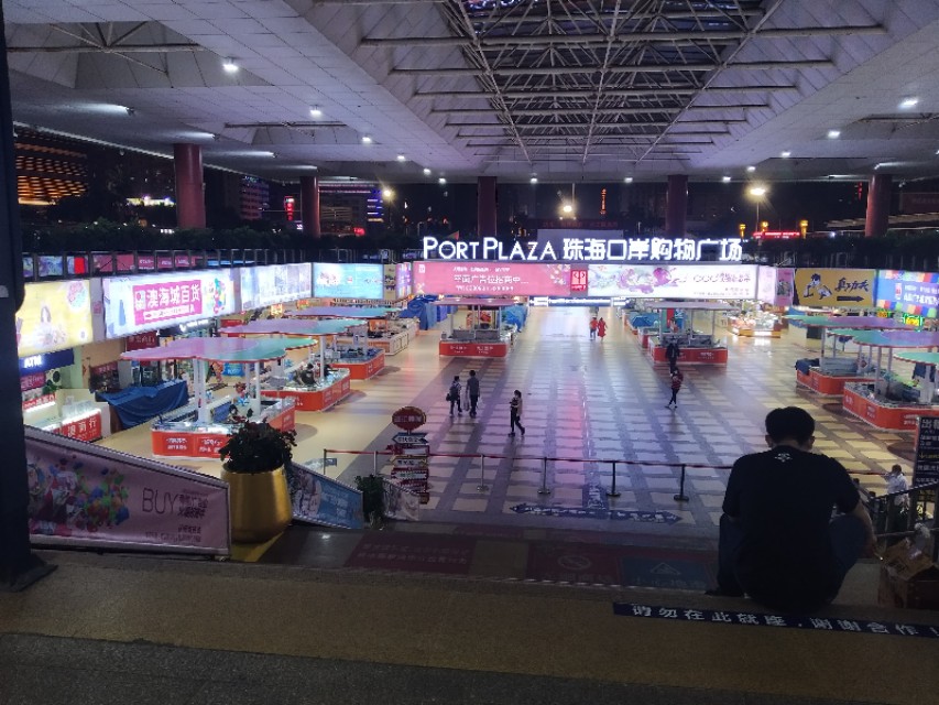 拱北地下商场购物攻略,拱北地下商场买衣服便宜吗