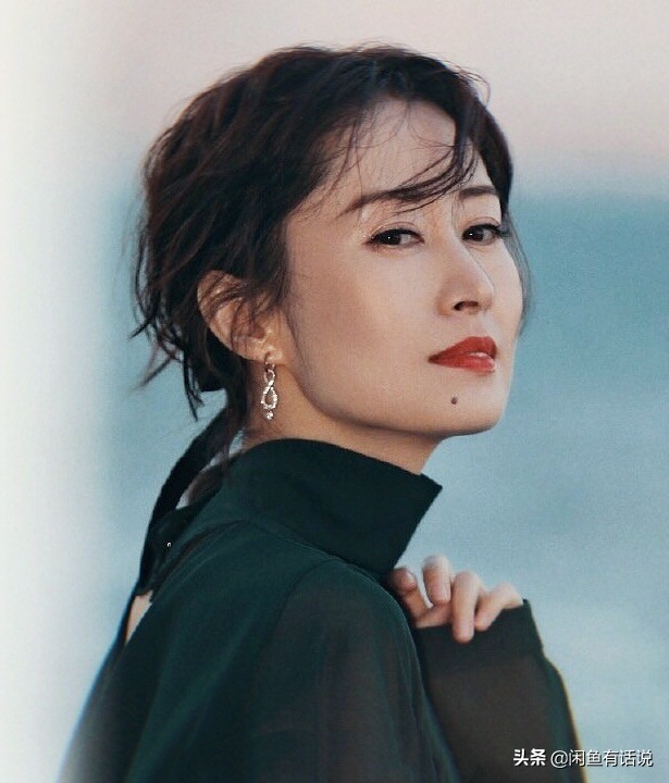 脸上有痣较多的女人,脸上有痣的女人面相