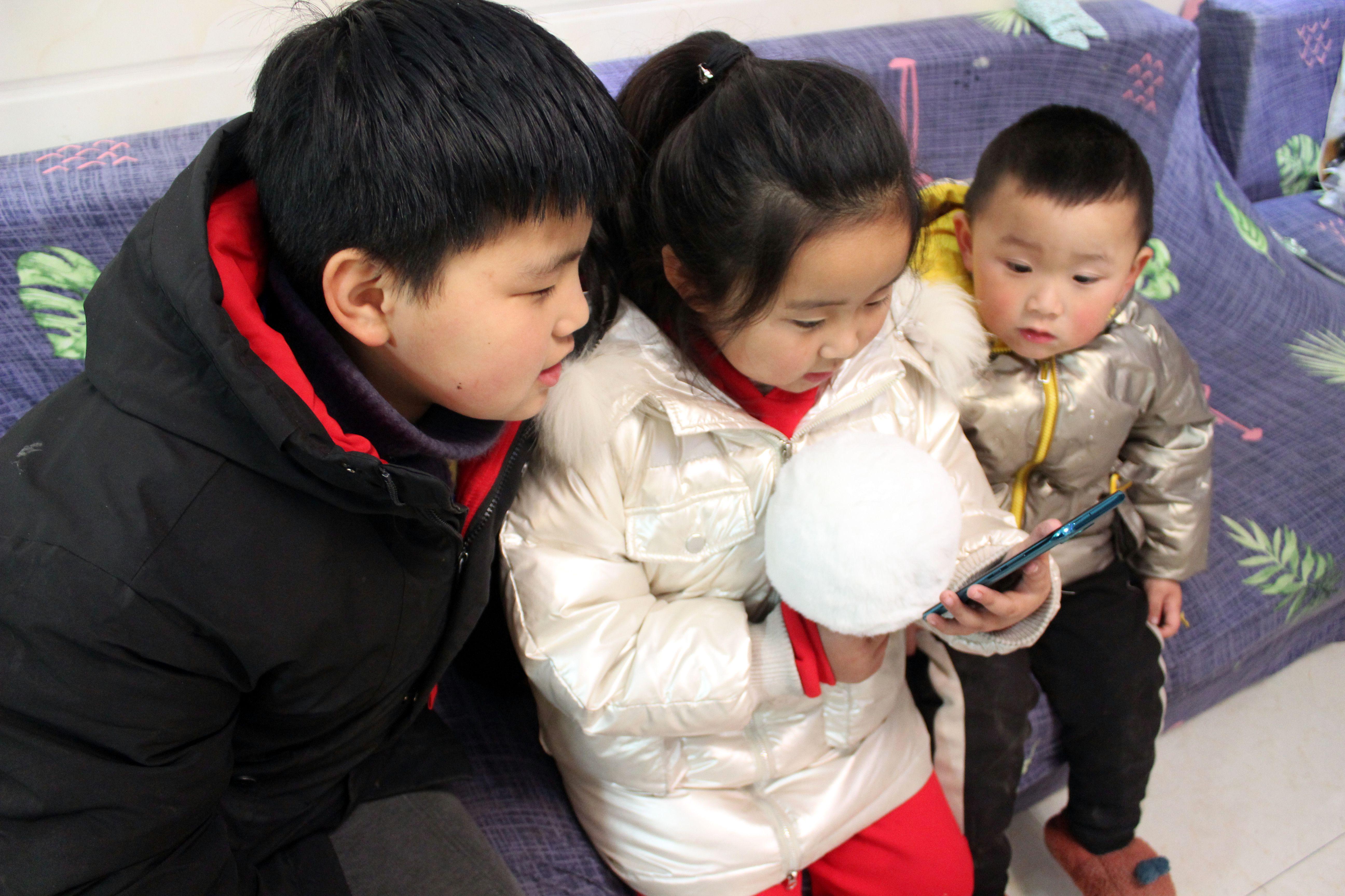 怎么样使用唱吧小巨蛋麦克风,唱吧小巨蛋精灵麦克风测评