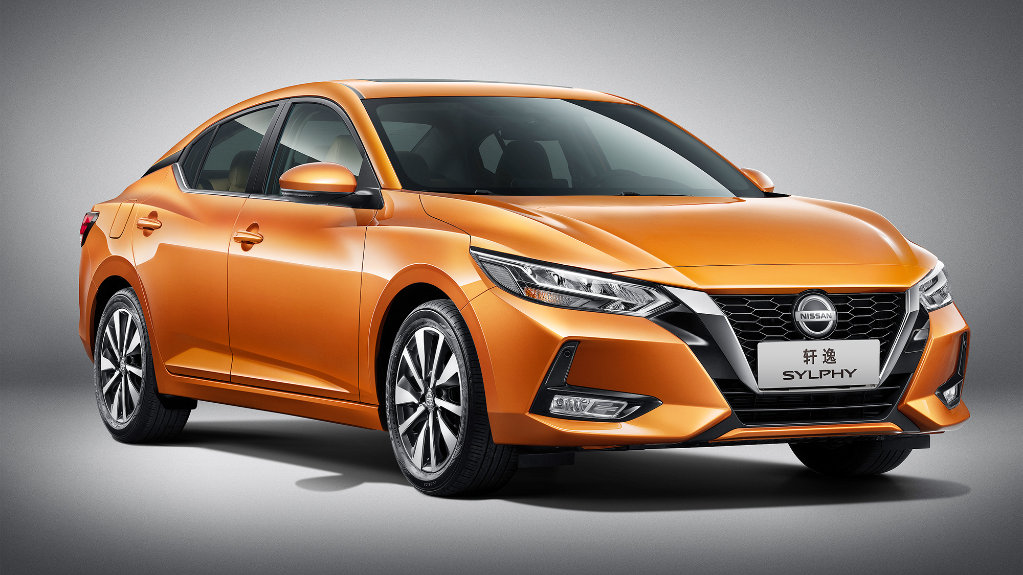 丰田皇冠是什么级别的车,丰田有个suv前面是皇冠