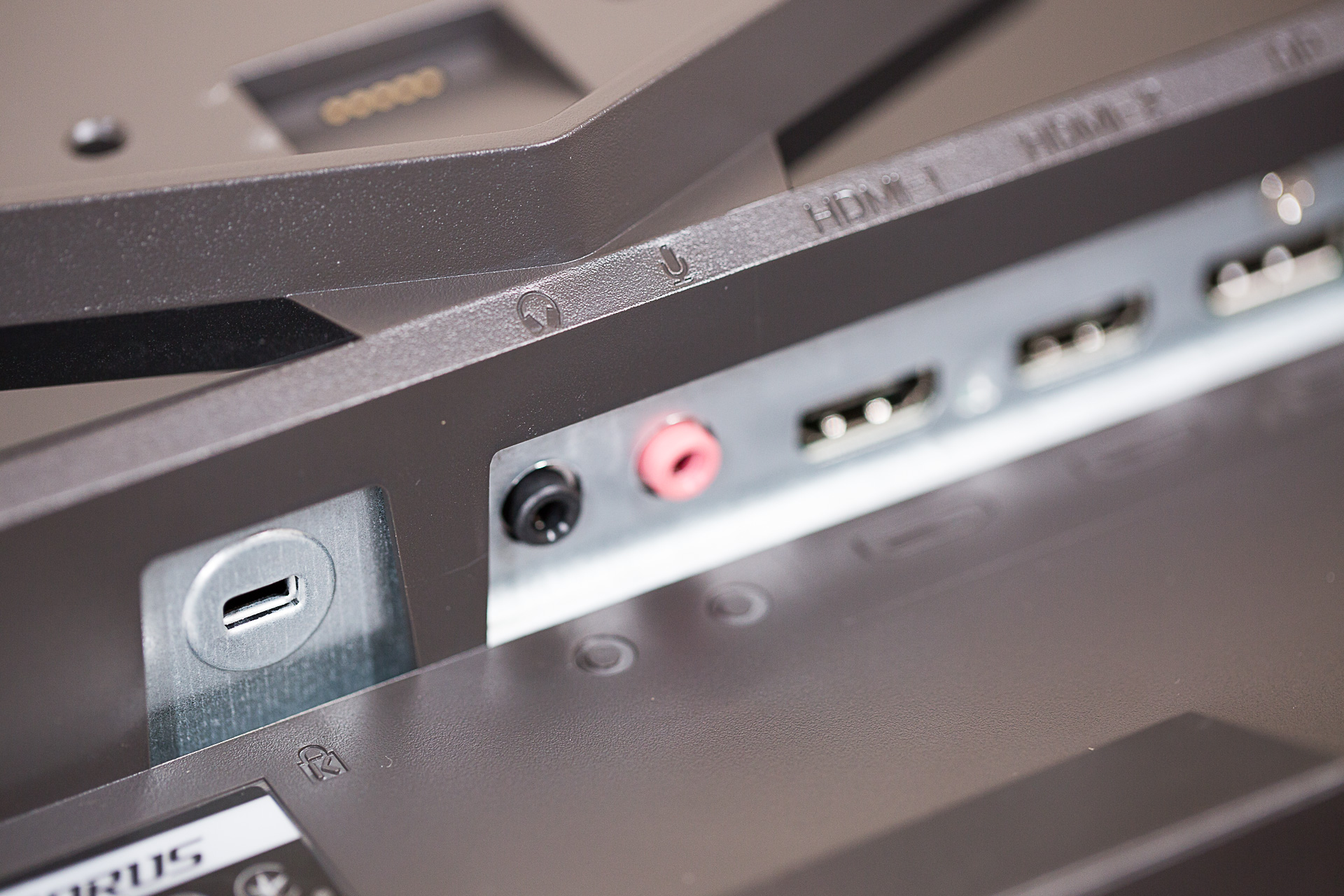 240hz原生10bit显示器,原生240hz显示器可以超频吗