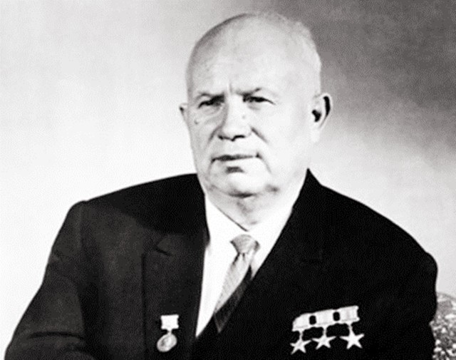 中国氢弹爆炸是哪一年,中国第一颗原子弹爆炸的时间