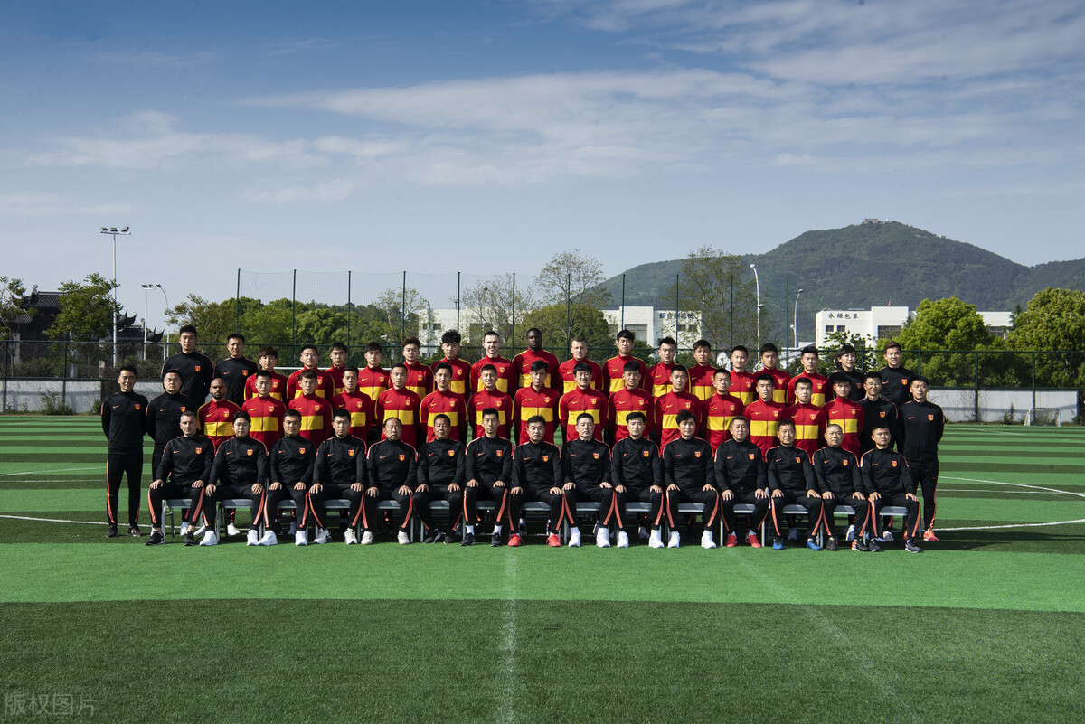 聚焦首战|武汉单外援首发战河北中韩教练PK一触即发