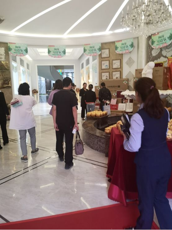 组建同业联盟“闽龙瓷砖节”专为对手引流