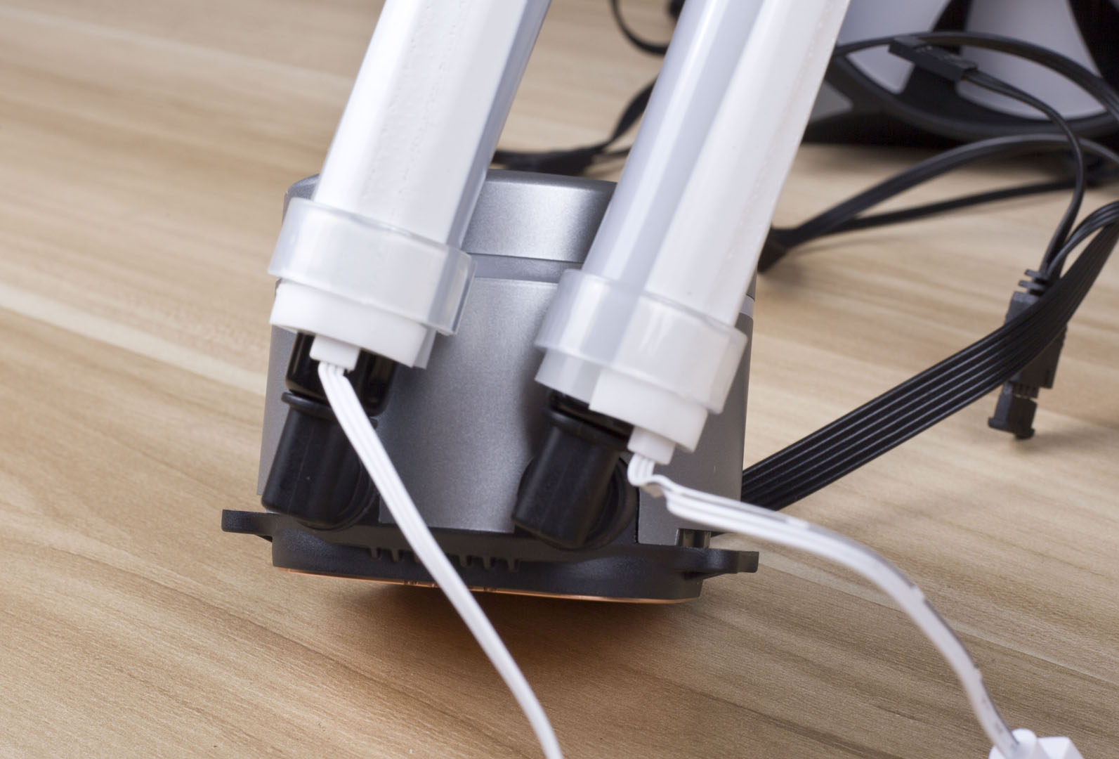 影驰魔影240一体水冷需要维护吗,影驰魔影240R神光同步水冷