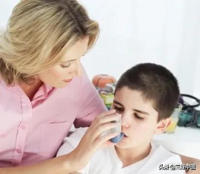 近期儿童咳嗽怎么治最快最有效,孩子咳嗽又犯了教你一招定位止咳