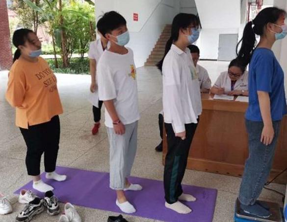 高中生身高实拍,高中生标准身高表