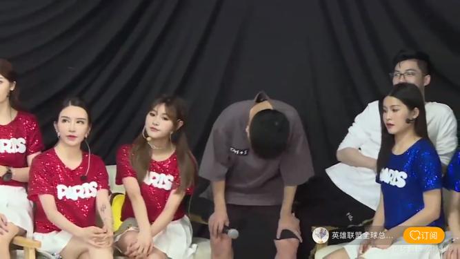 性感美女在线换衣,*牙虎**直播竟然有这样的节目?