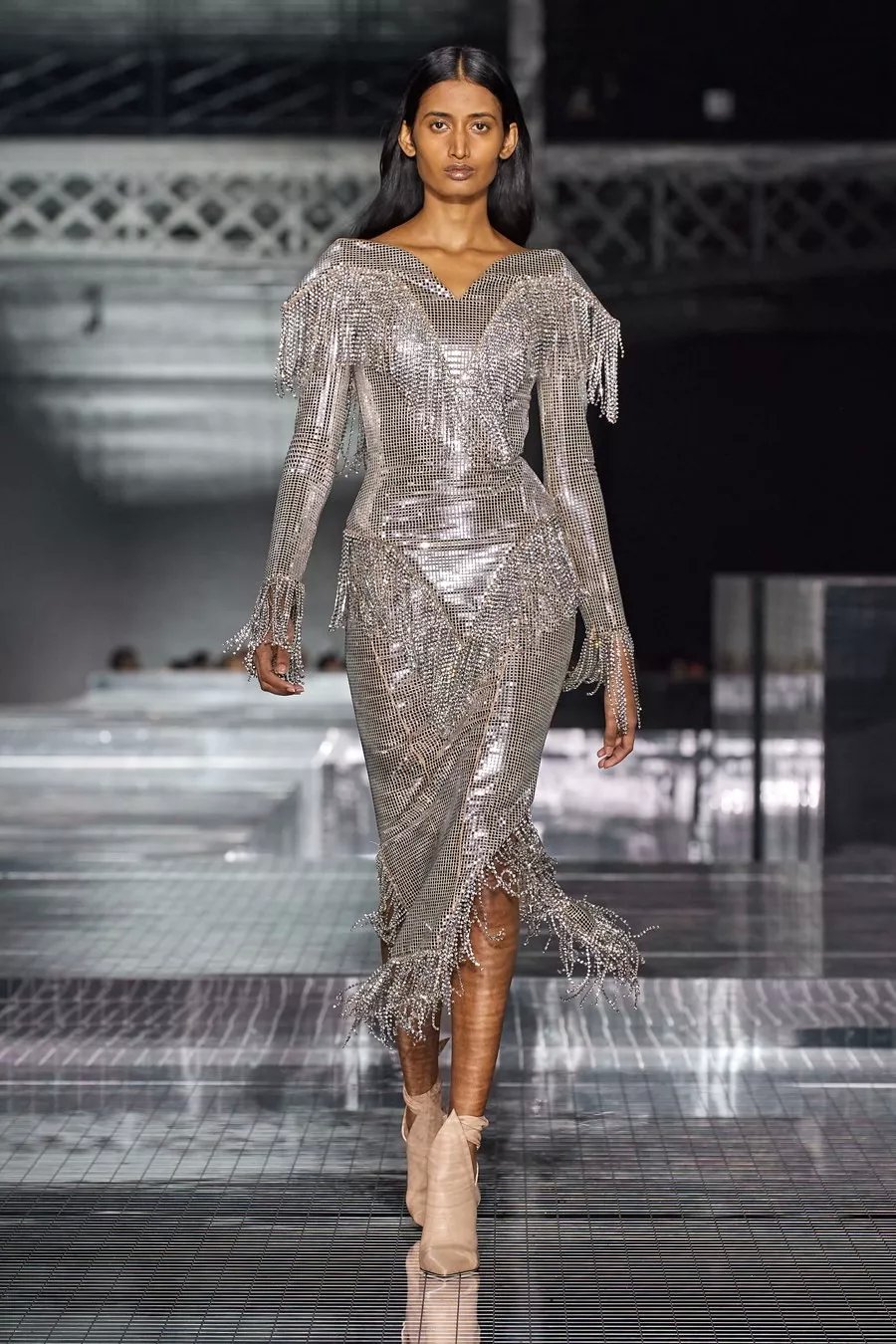 2019伦敦时装周时髦的冬天穿搭,2020年伦敦时装周视频