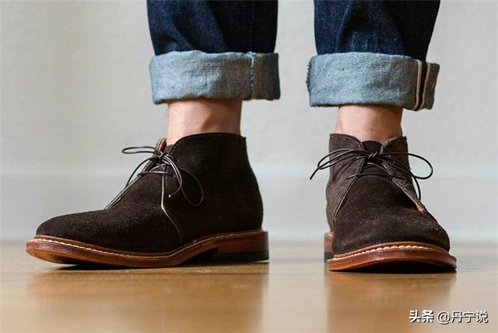如何选购Chukka靴子呢？男人怎么穿都不会邋遢的“马球鞋”