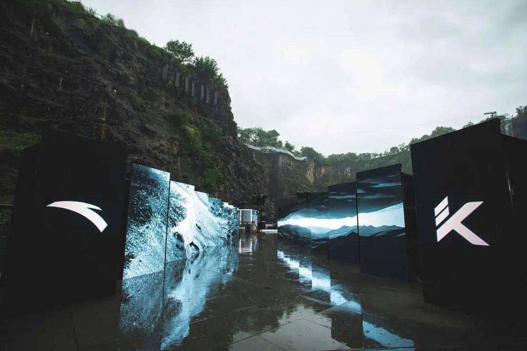 安踏汤普森签名版kt4,安踏汤普森kt6飞白发黄