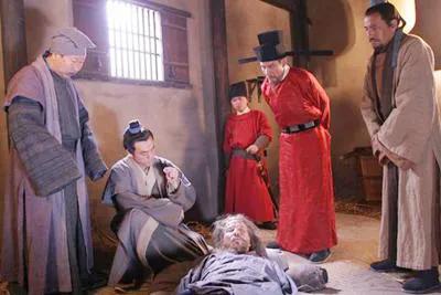 地主模仿宋慈洗冤集录犯罪，杀了与老婆有染长工，结局令人意外。