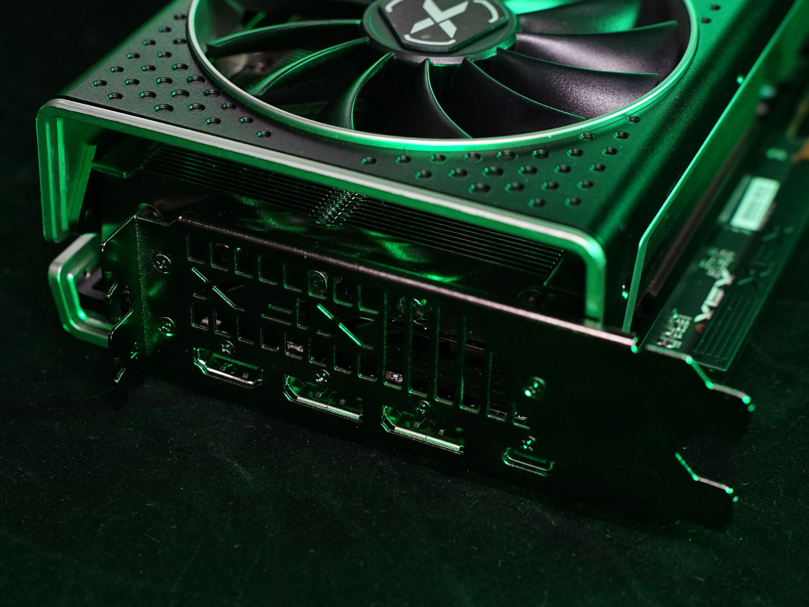 浼氳烦鑸炵殑妗屾父,浼氳烦鑸炵殑鎵嬫満妗岄潰