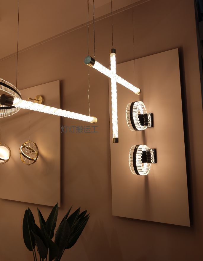 【视频国内首发】2019米兰家具展第一期总结：装饰灯饰篇