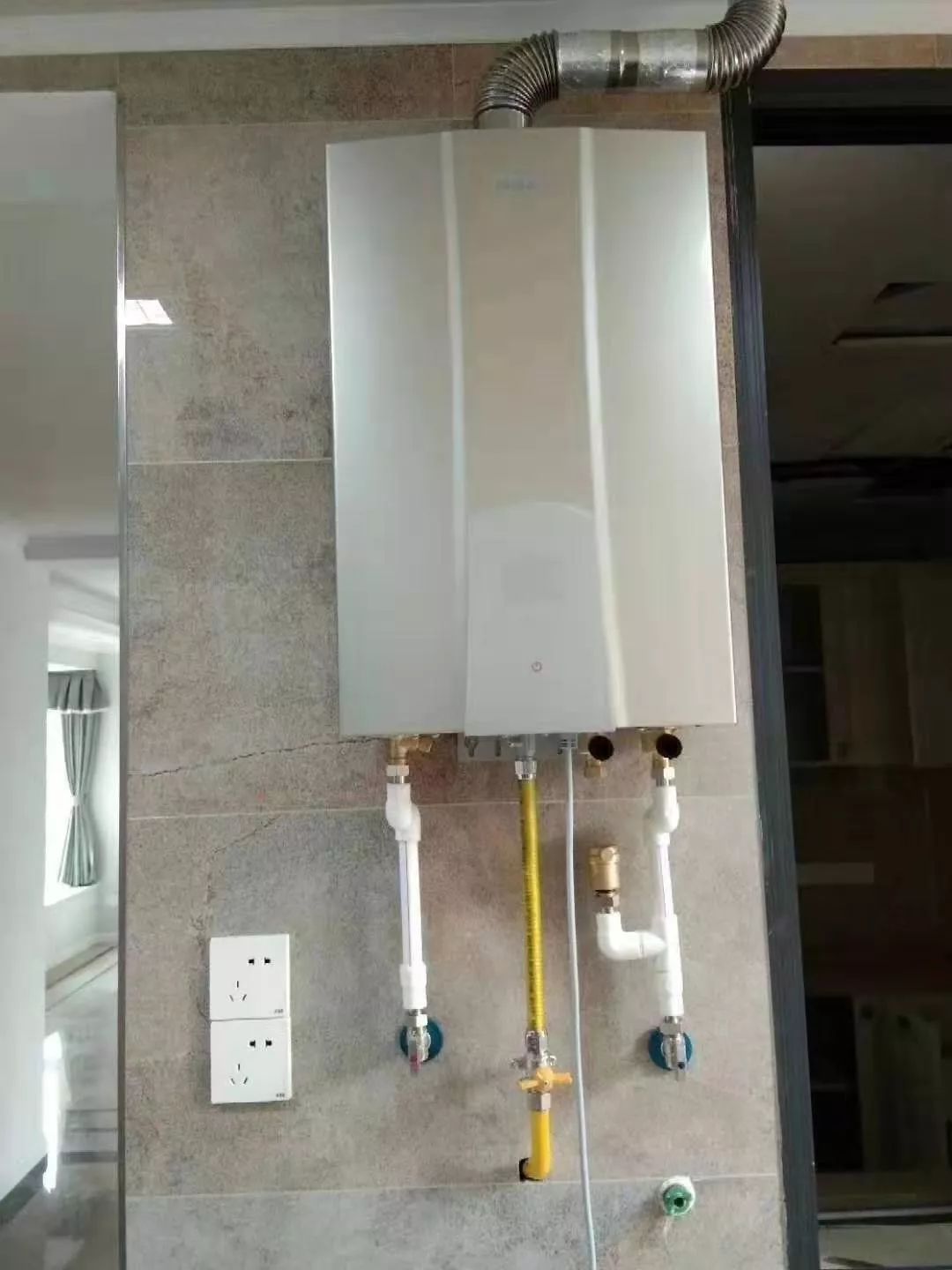 如何避免安装燃气热水器收费,燃气热水器安装费用700多正常吗