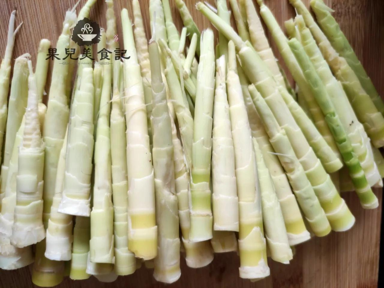 新鲜的竹笋又嫩又脆超级无敌好吃,冬竹笋怎么买又嫩又好吃