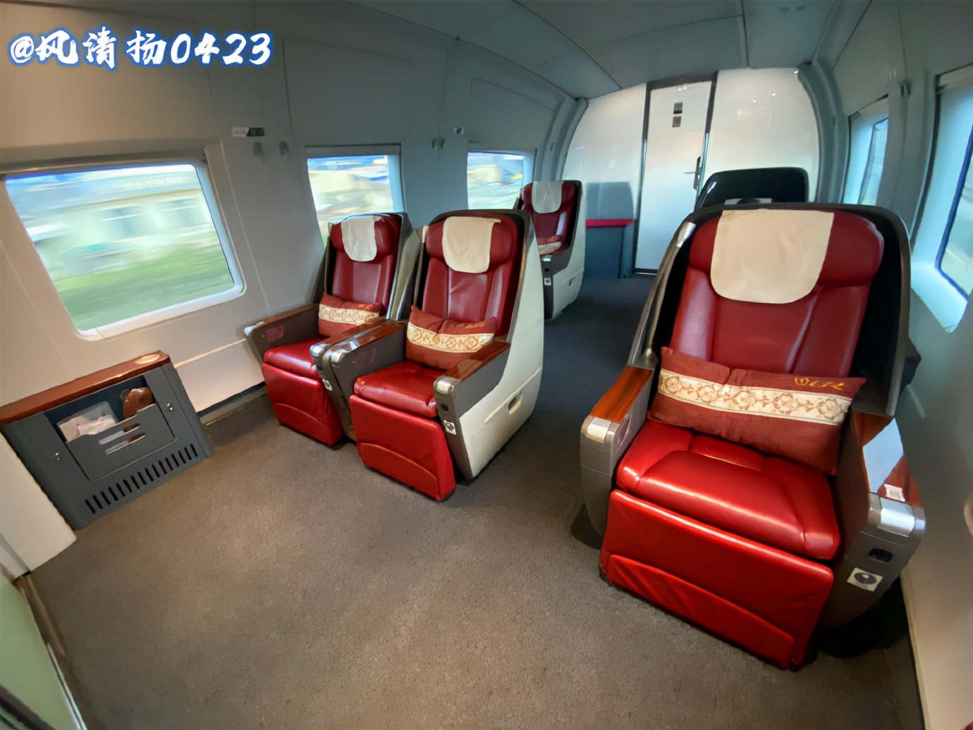 体验火车头等舱,体验双层高铁