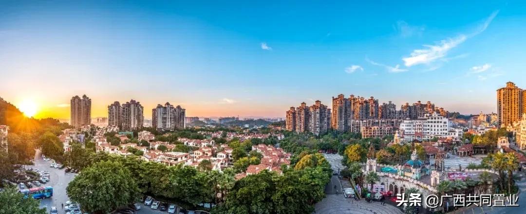 鎴戝湪鍗楀畞绛変綘瑙嗛,鎴戝湪鍗楀畞绛変綘鍘熺増