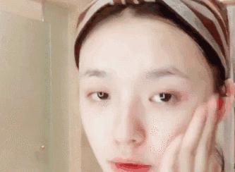 护肤品搓泥是什么原因造成,护肤品搓泥现象的原因及解决方法