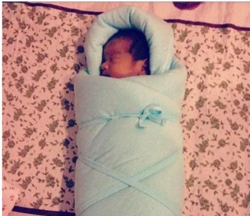 新生儿反复哭闹睡不好，用这招安稳睡觉不吵闹