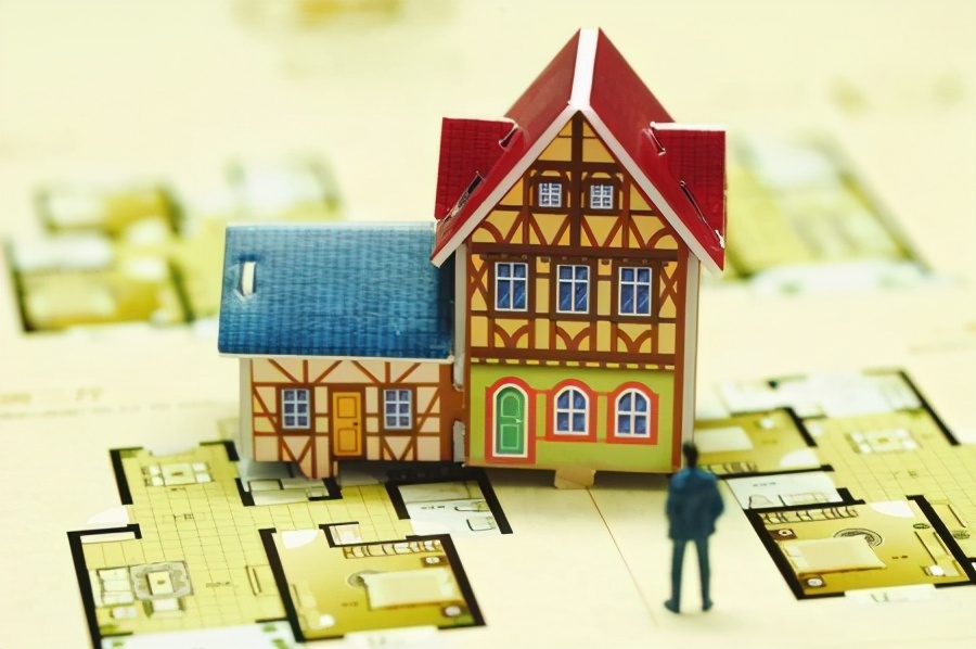 12年违建房撤迁有补偿,违法用地建房5年以上拆有补偿吗