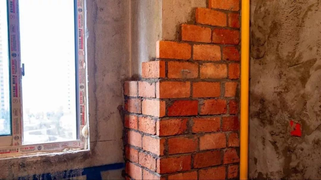 燃气公司禁用红砖砌管道,业主还在用?内行人:烟道和管道做区分