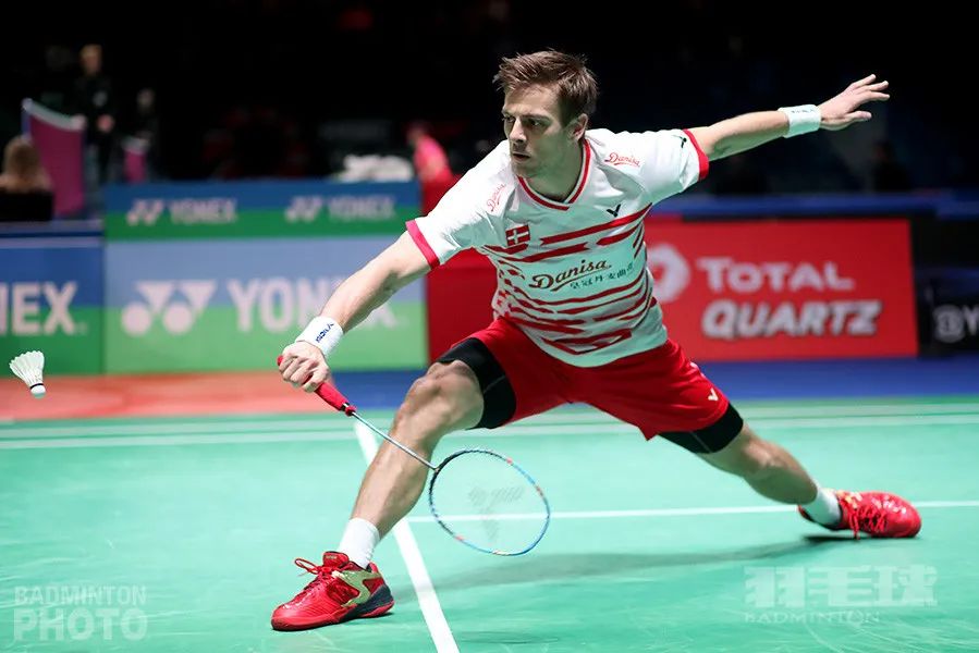 打球之后大脚趾淤血怎么回事,打球时大脚趾淤青怎么办