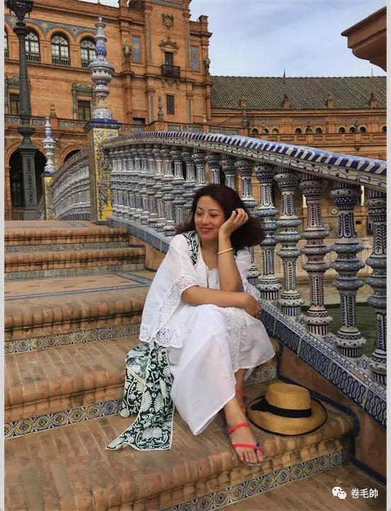 央央：大女主形象没头脑人设