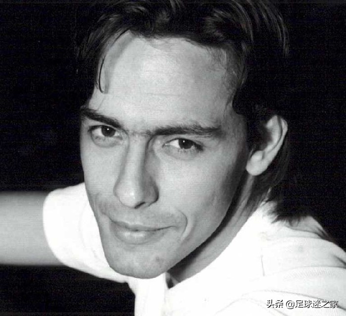 十大颜值最高的足球明星,天下足球那些年我们追过的球星