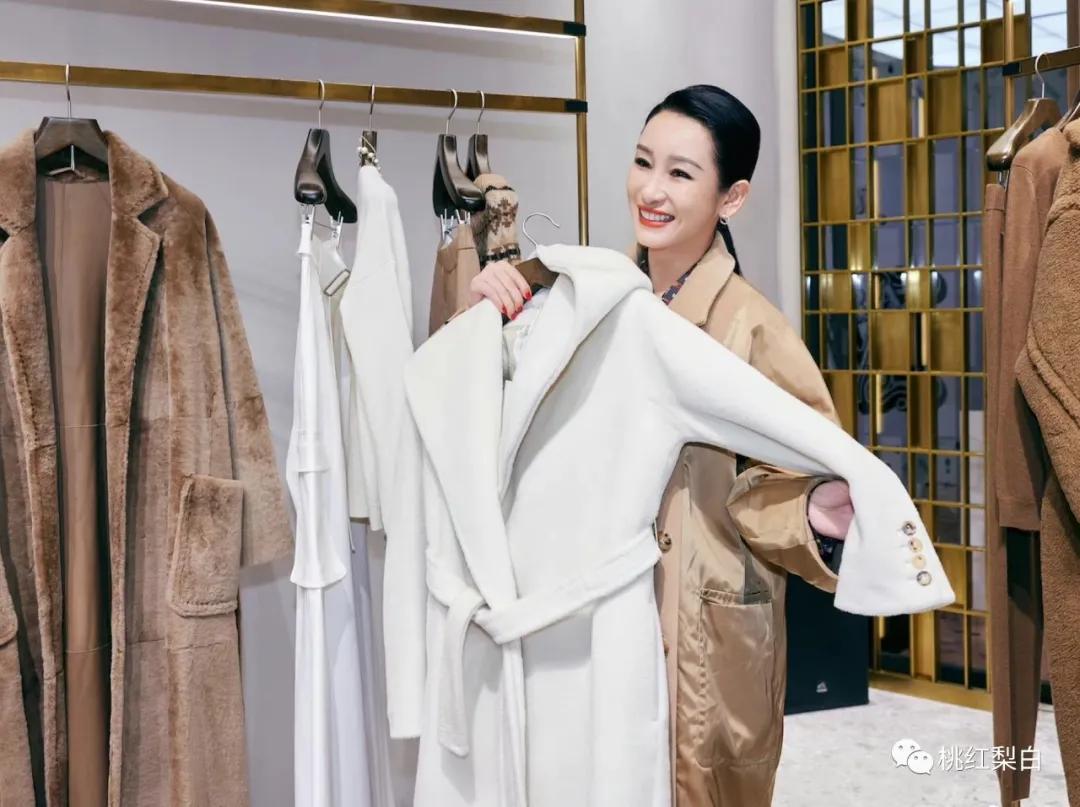 郭碧婷香奈儿包包,明星郭碧婷