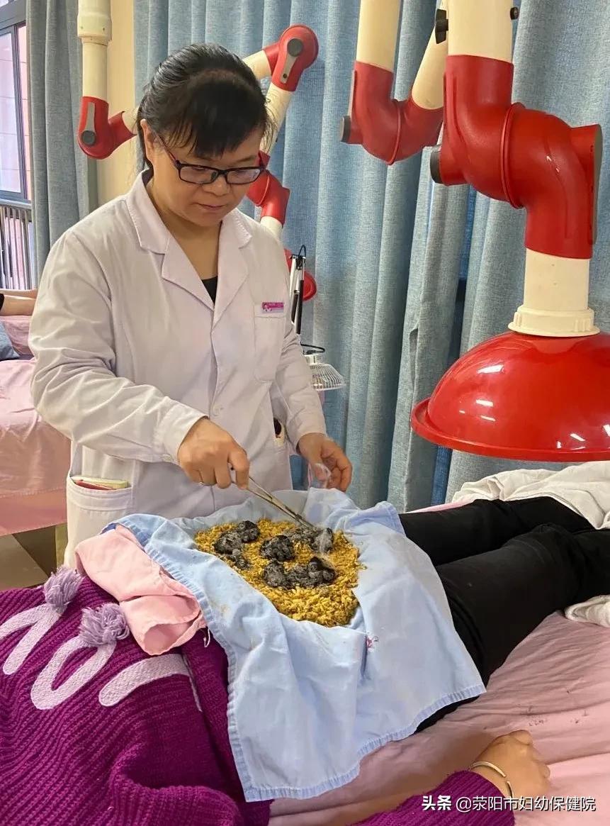 更年期女性宫寒怎么治疗,女性宫寒艾灸的最佳部位