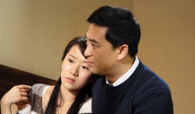 其实有家室的男人“桃花运”不断是有原因的