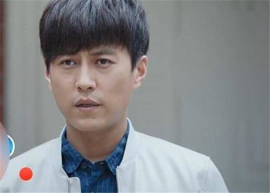 靳东最帅气的发型,靳东夏季发型叫什么发型