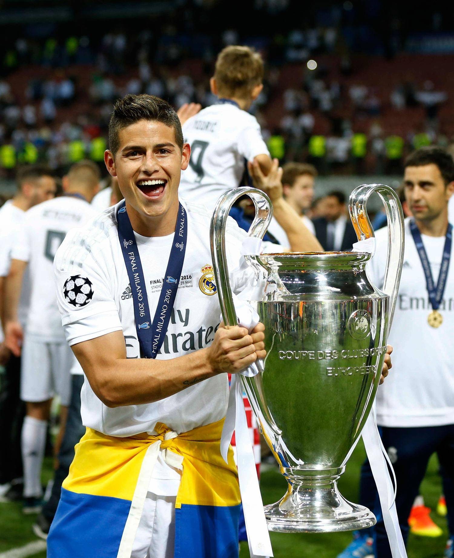 j罗当年为什么离开皇马了,j罗为什么会在皇马迷失