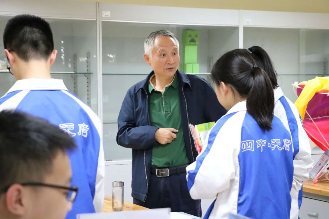 用最短时间，完成最快崛起，城南教育门面担当！成都石室天府中学