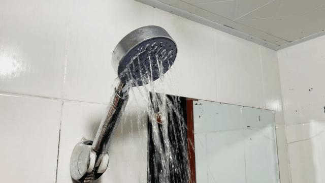 日本“机关枪花洒”,用它洗澡水流又快又猛,比做SPA还爽