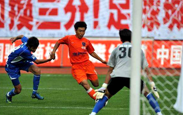 青岛队的国脚,青岛足球队2021名单