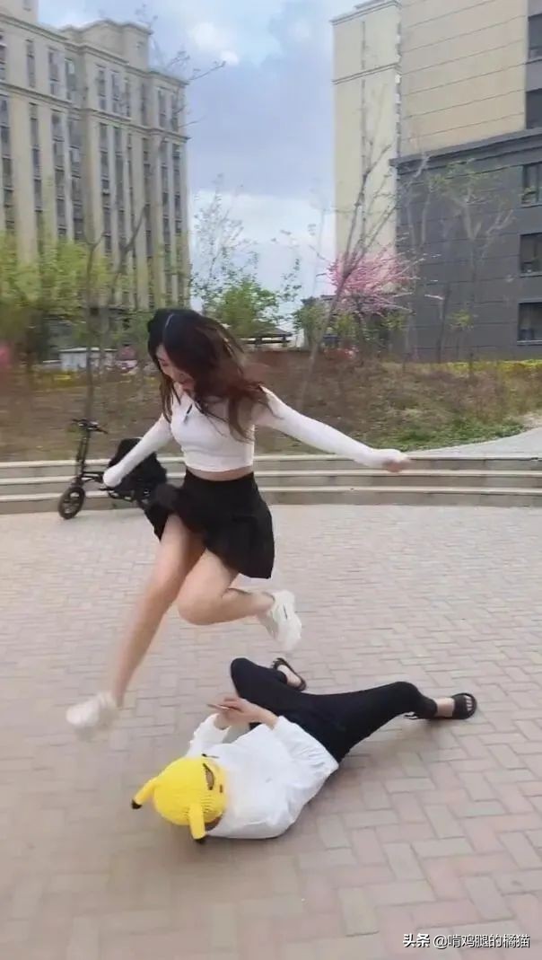 男朋友问我要不要吃东西咋回复,男朋友问我要不要吃夜宵怎么回复