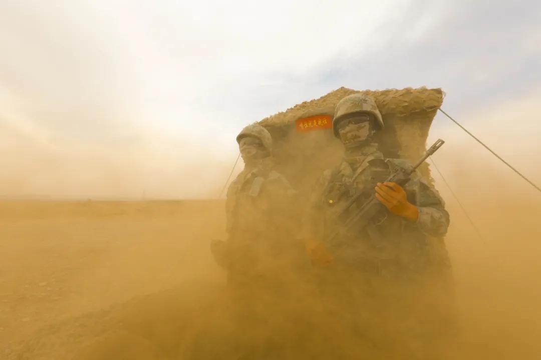 青铜峡中国军人,青铜峡黄河大峡谷军人免费吗